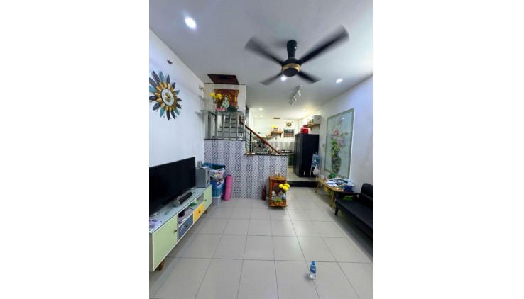 NGAY TRƯƠNG PHƯỚC PHAN - LÊ VĂN QUỚI, NHÀ 2 TẦNG 2PN, 32M2, HẺM THÔNG, SÁT MẶT TIỀN, GIÁ NHỈNH 3 TỶ